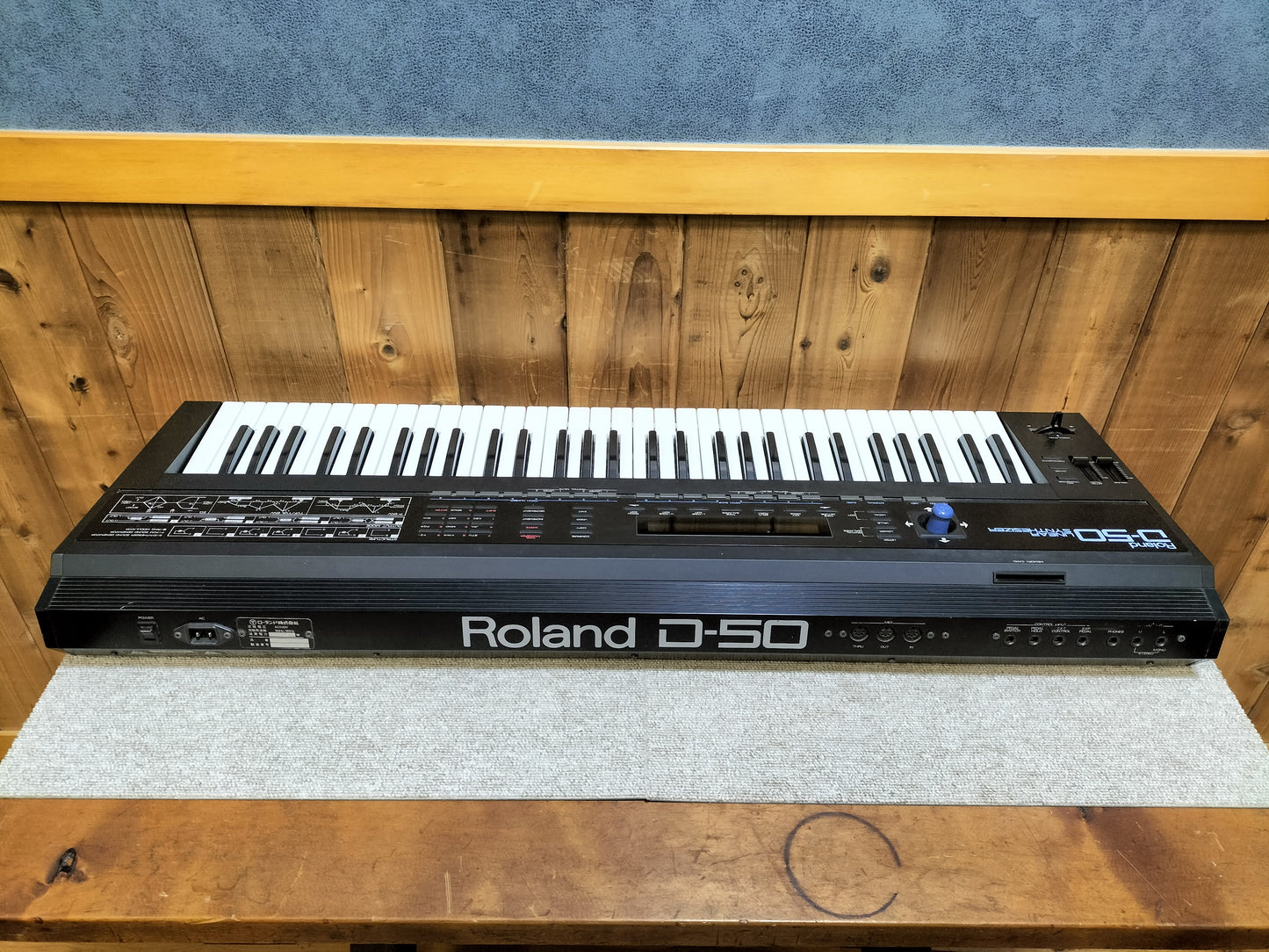 Roland ローランド D-50 シンセサイザー ハードケース付き 24020402