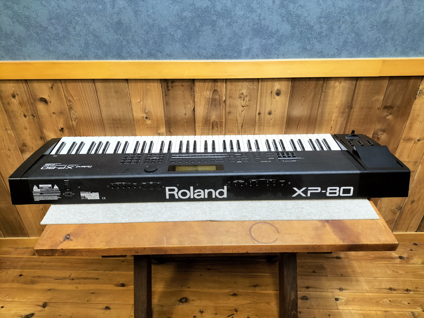 Roland ローランド XP-80 シンセサイザー ハードケース付き 24020405