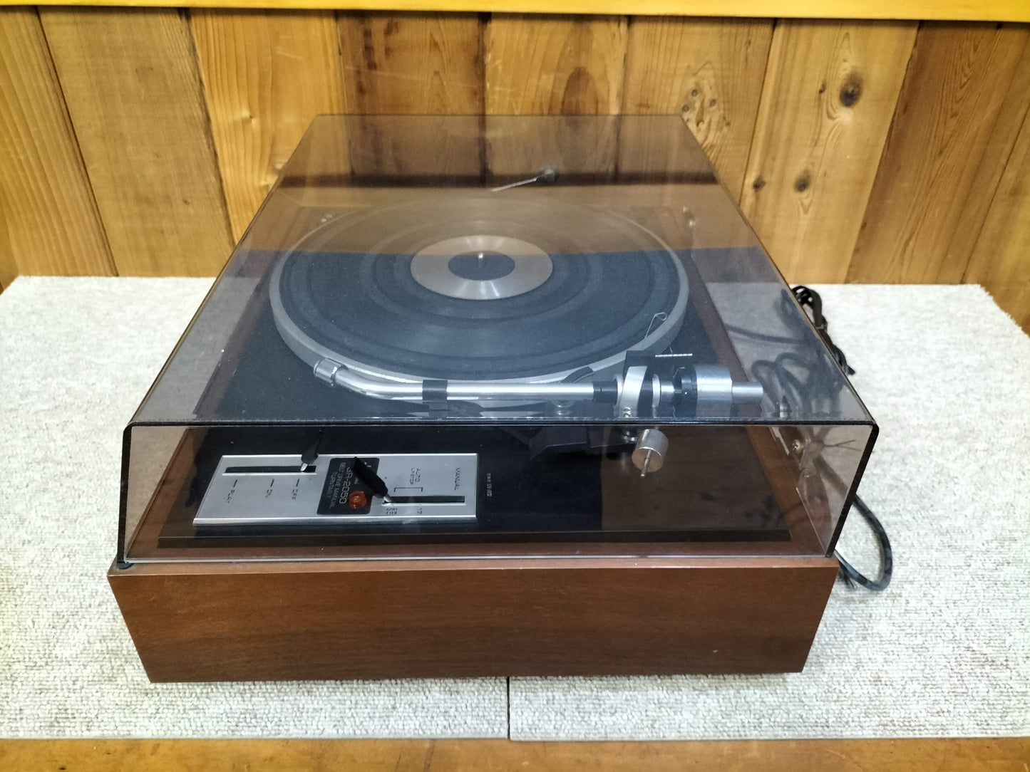現状 SANSUI サンスイ SR-2050 ターンテーブル 23100204