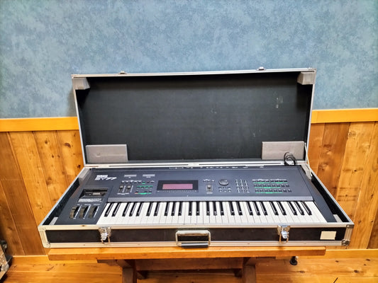 現状品 YAMAHA ヤマハ SY77 シンセサイザー 24051701