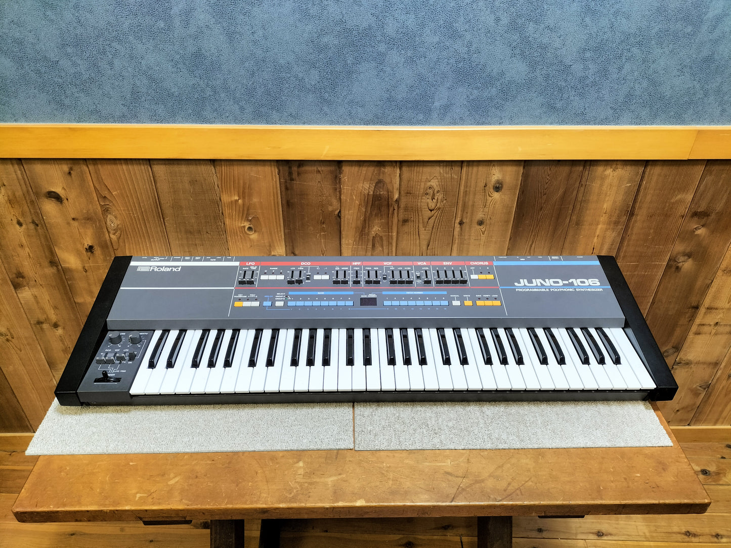 現状品 Roland ローランド JUNO-106 シンセサイザー 24051702