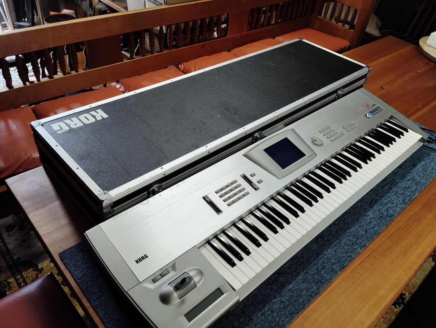 KORG コルグ TRINITY V3 pro シンセサイザー ハードケース付 25070120