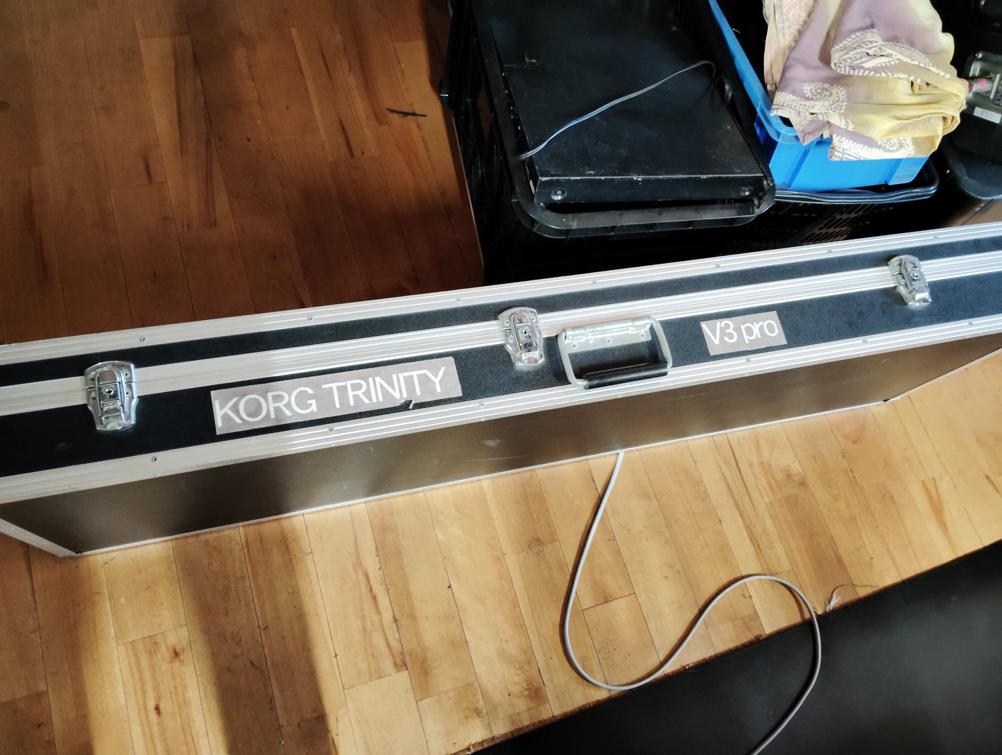 KORG コルグ TRINITY V3 pro シンセサイザー ハードケース付 25070120