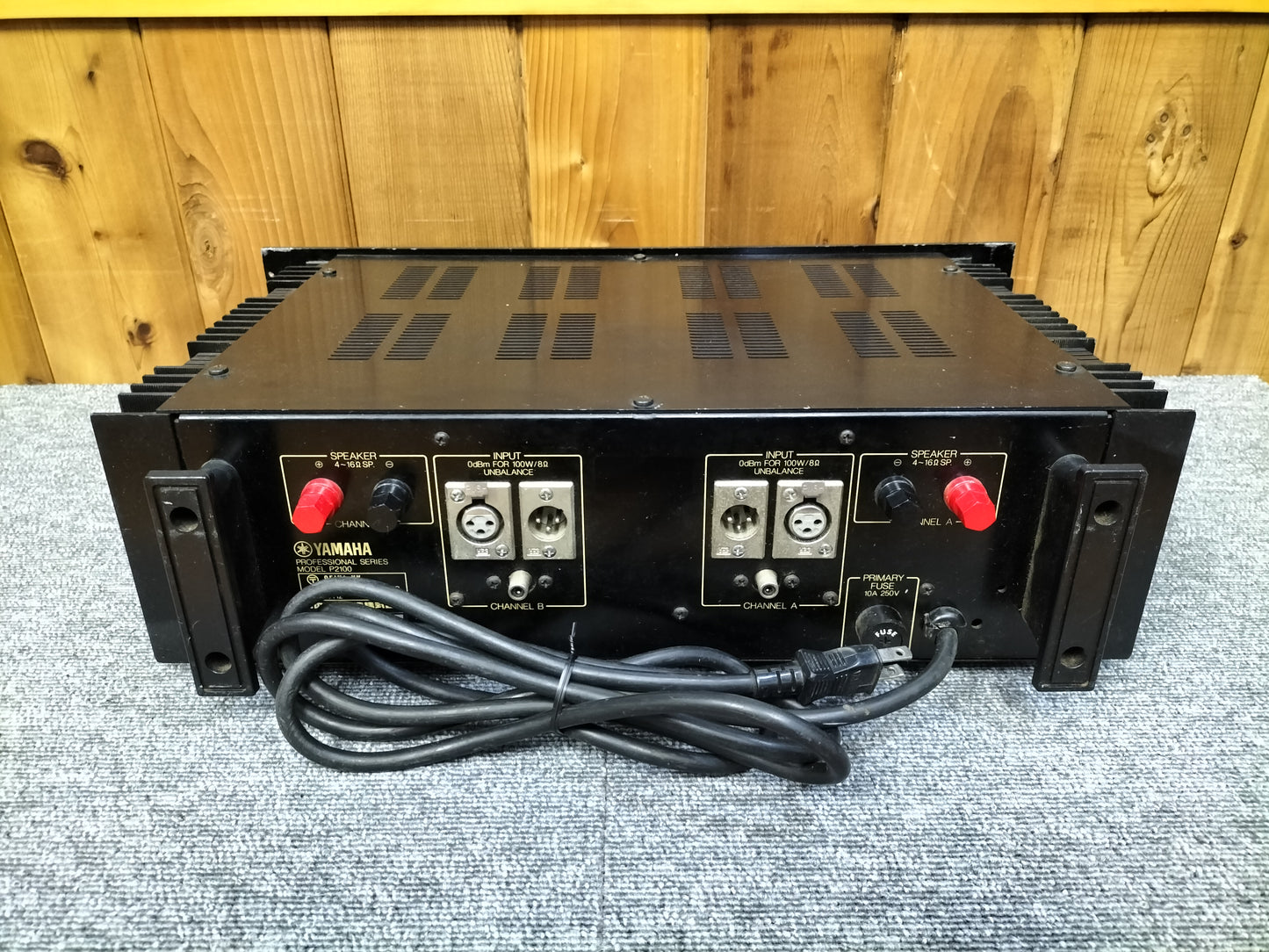 YAMAHA ヤマハ P2100 パワーアンプ 22060001