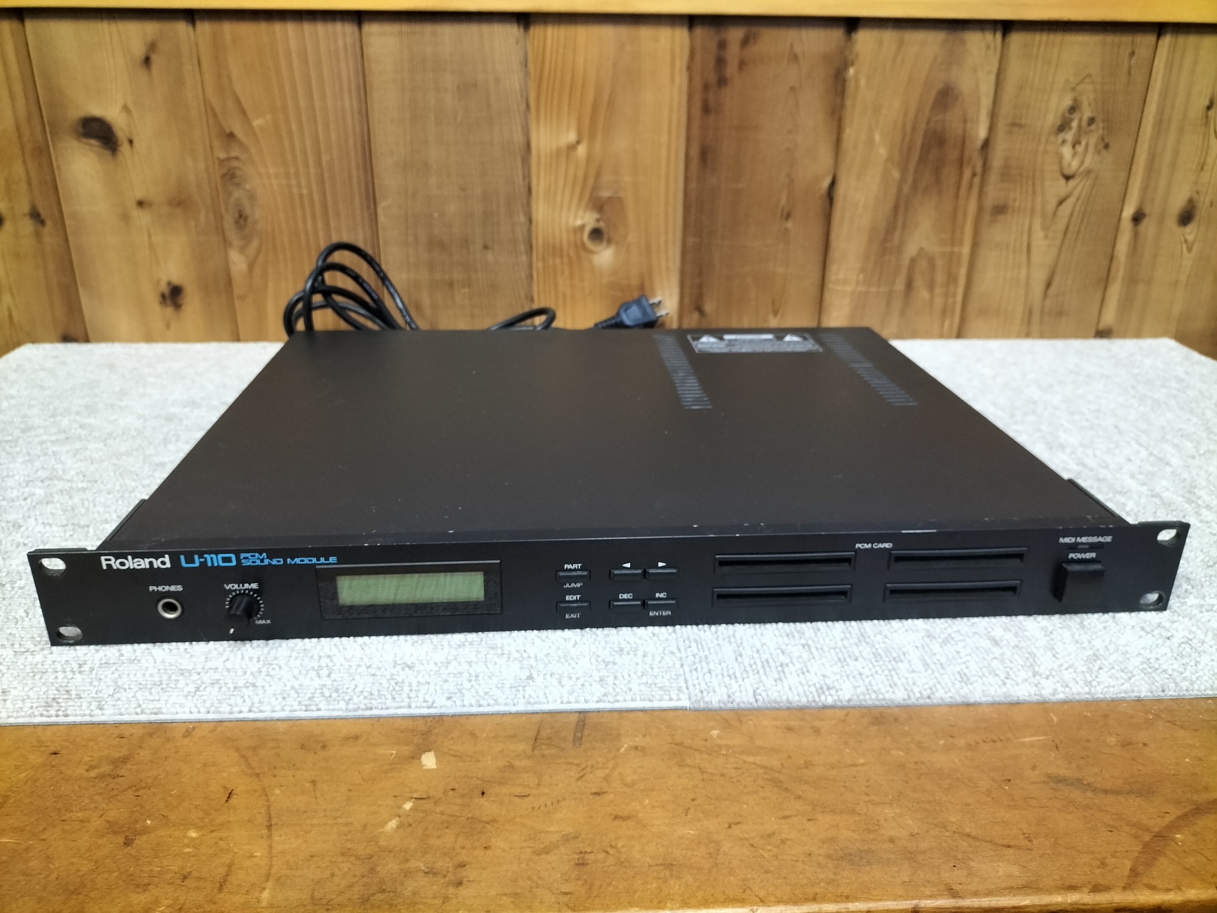 動作良好　Roland midi 音源モジュール　U-110 Roland ローランド U-110 音源モジュール 22110209 – Village Audio