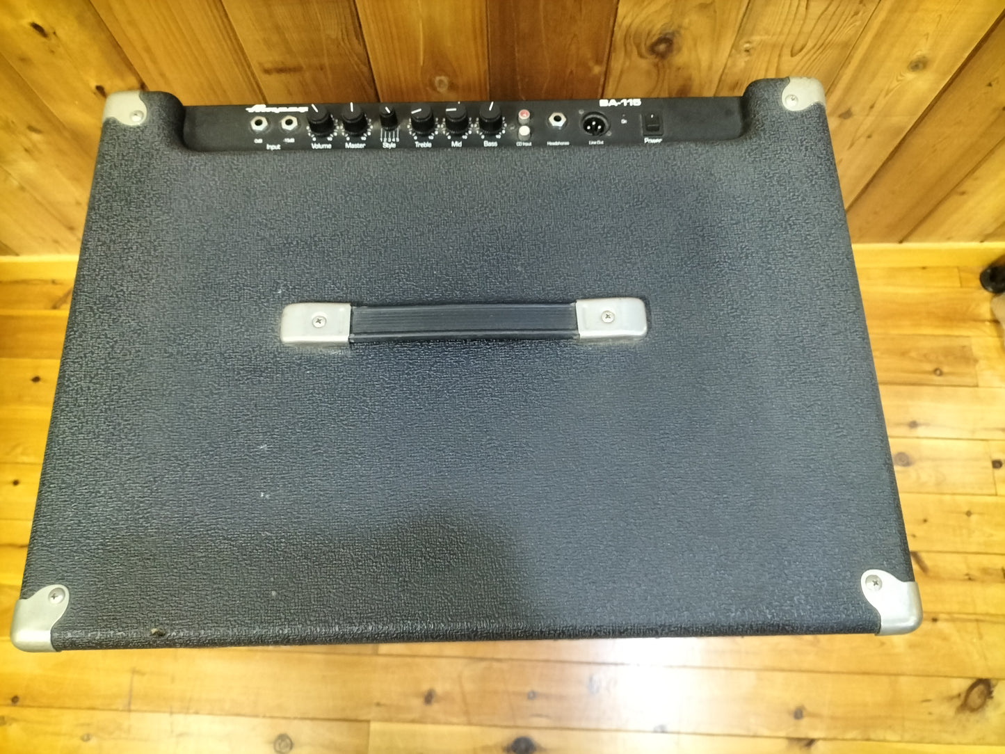 現状品 AMPEG アンペグ BA-115 ベースアンプ 22122001