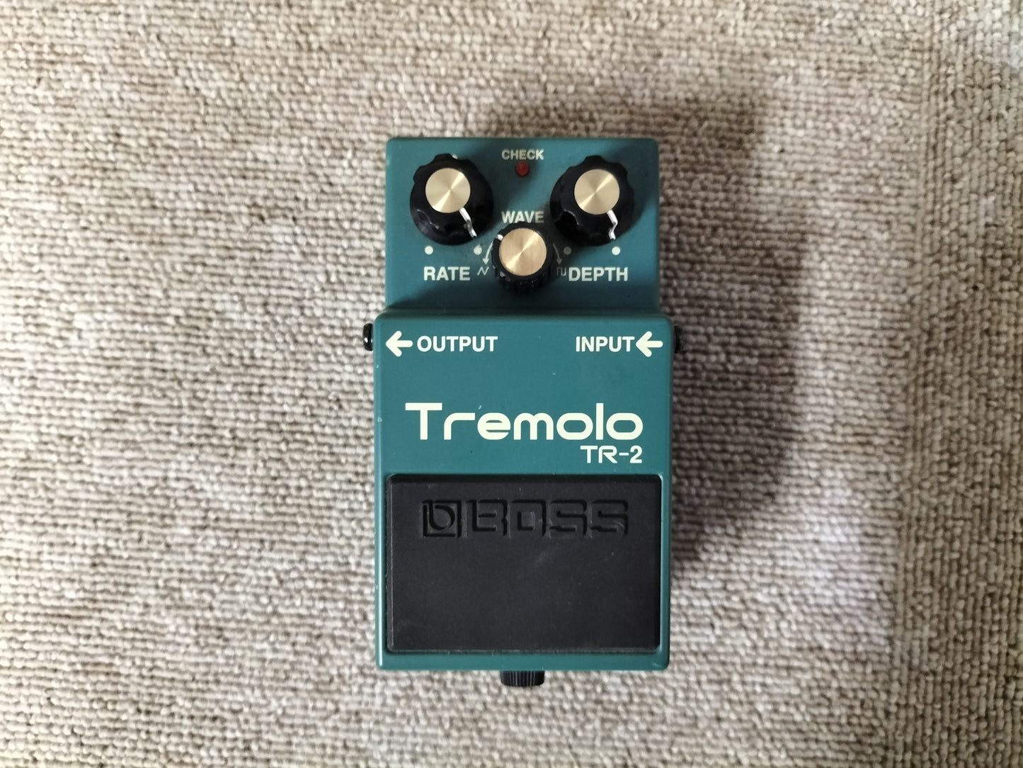 BOSS ボス TR-2 Tremolo トレモロ エフェクター 23042007
