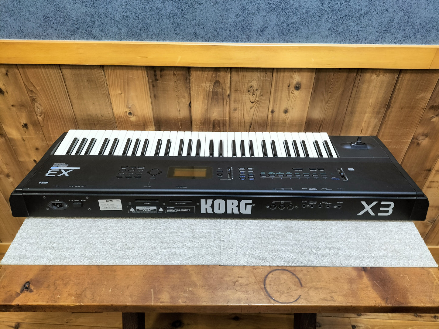 ジャンク　KORG　コルグ　X3　シンセサイザー　ソフトケース付   24020409