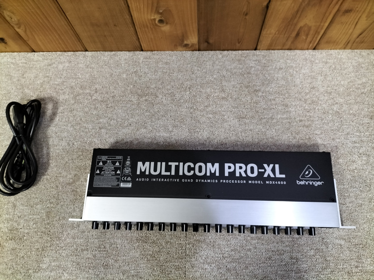 BEHRINGER　ベリンガー　MULTICON　PRO-XL　MDX4600　コンプレッサー   23061109