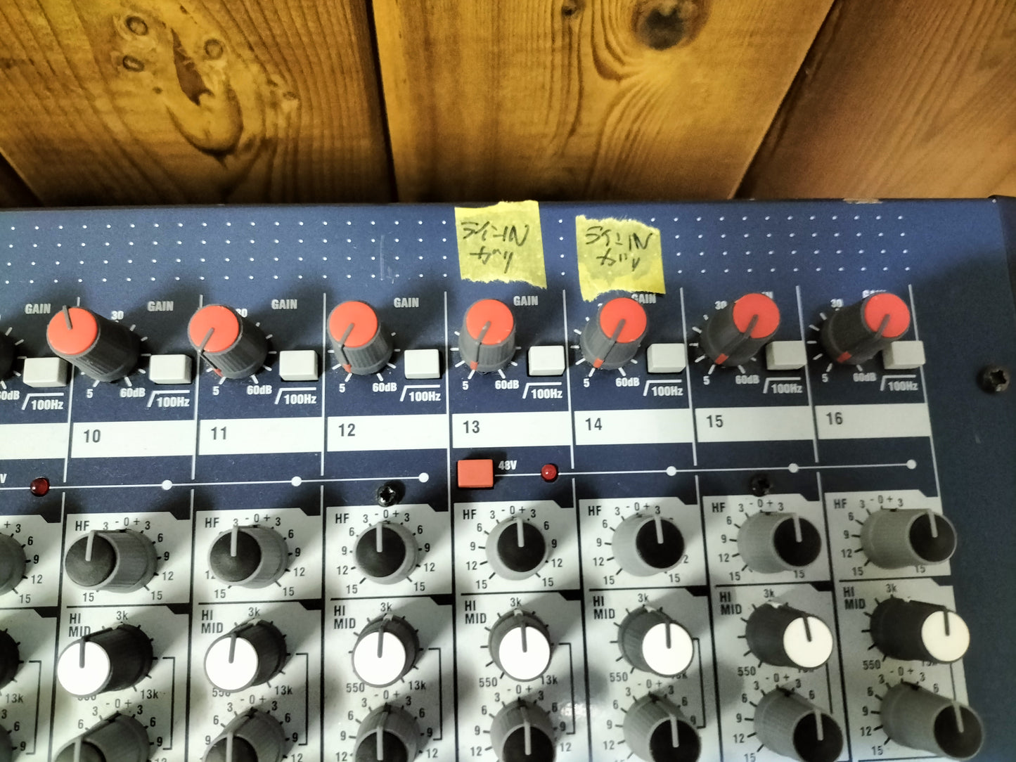 Soundcraft　サウンドクラフト　LX7II　16chミキサー   ハードケース付 23061130