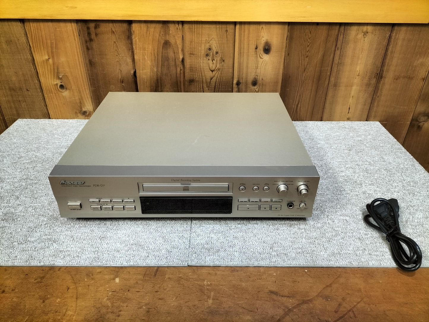 ジャンク　Pioneer　パイオニア　PDR-D7　ＣＤプレーヤー   23071601