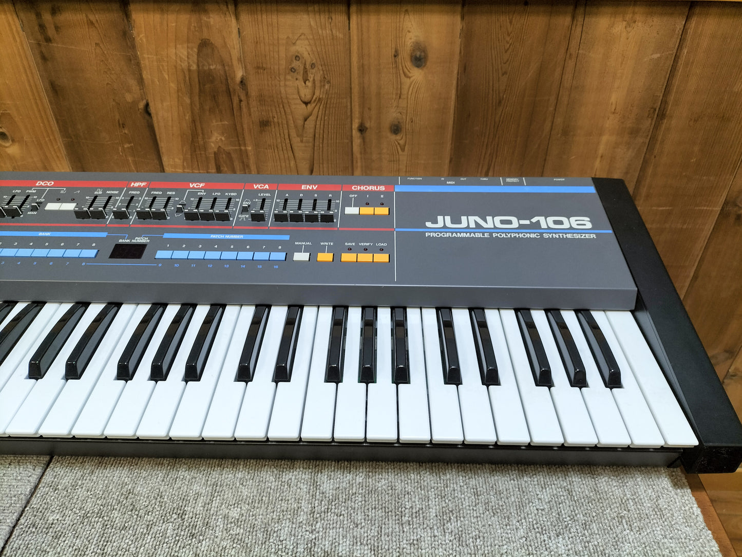 現状品　Roland　ローランド　JUNO-106　シンセサイザー   24051702