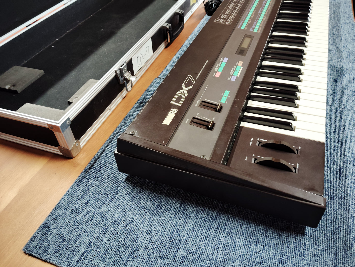 YAMAHA ヤマハ DX7 シンセサイザー   25090104