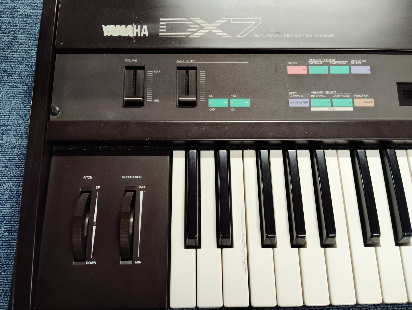 YAMAHA ヤマハ DX7 シンセサイザー   25090104
