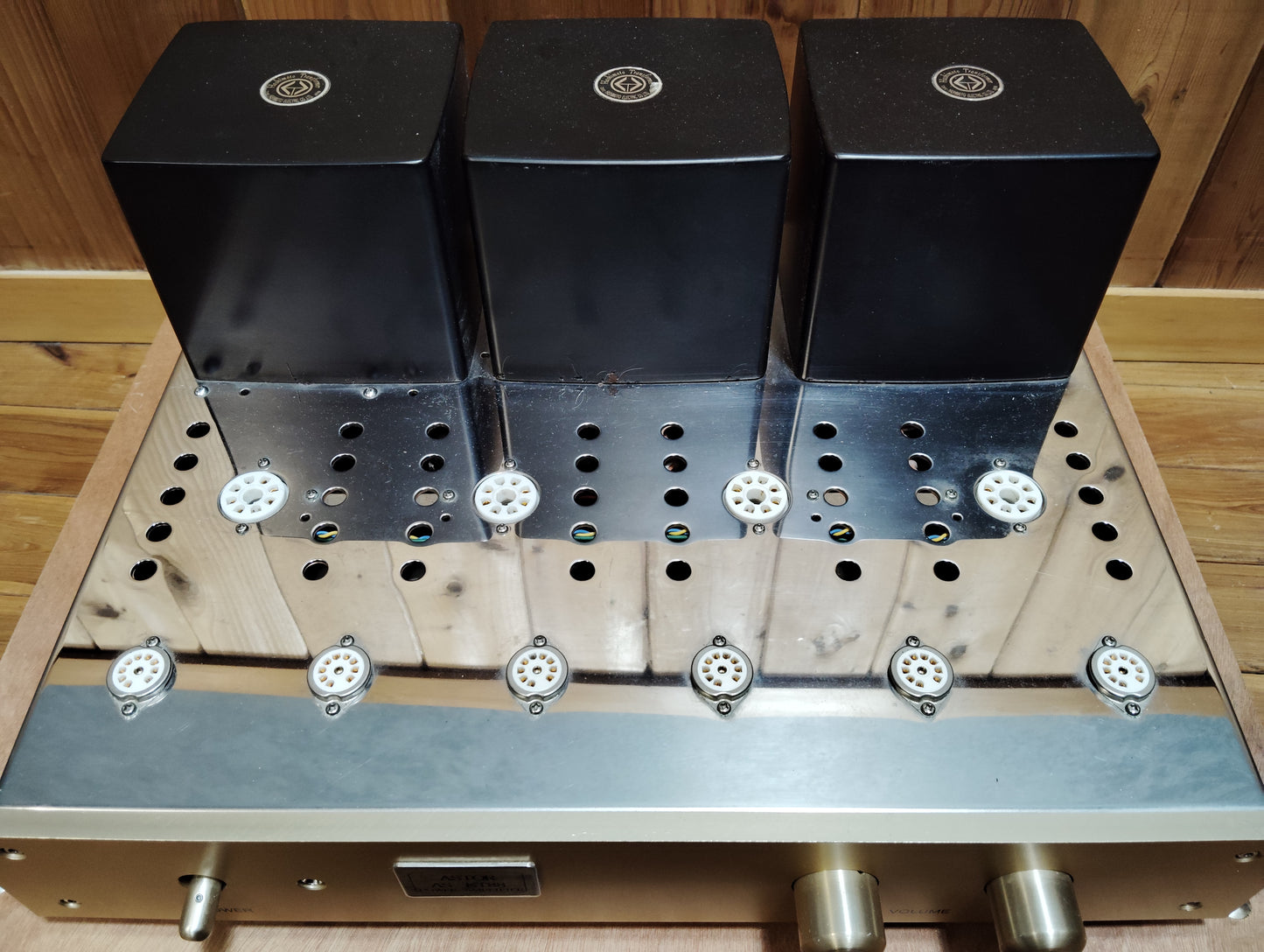 現状　ASTOR　アストロ電子企画　AS-KT88　真空管パワーアンプ   25110905