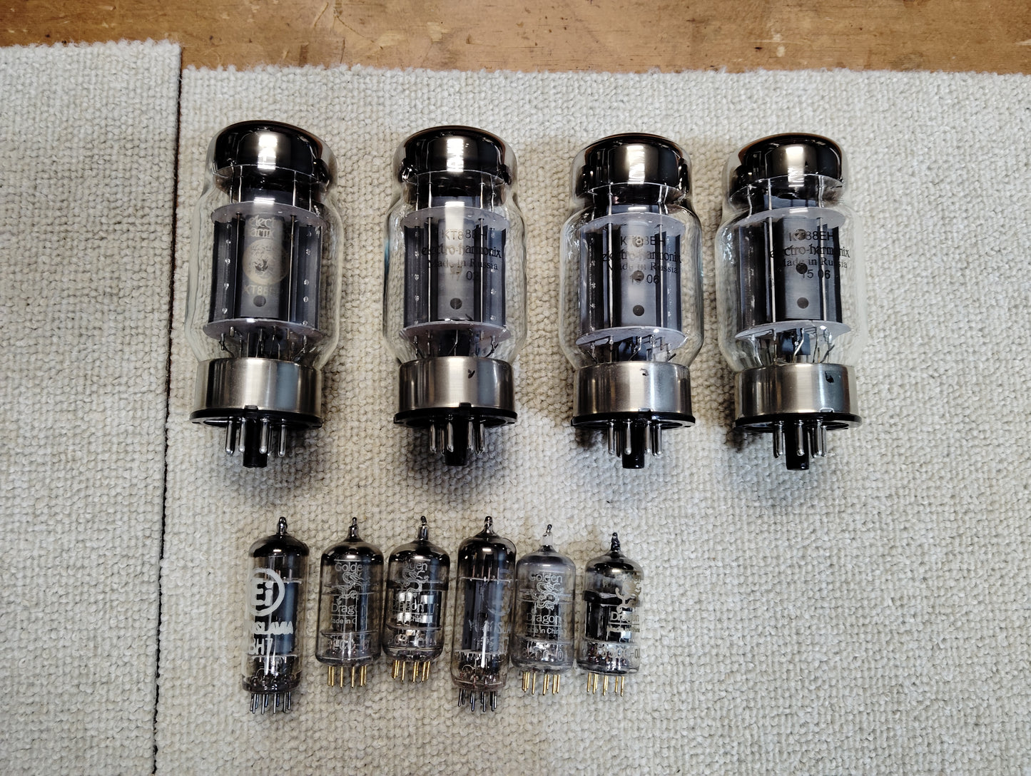 現状　ASTOR　アストロ電子企画　AS-KT88　真空管パワーアンプ   25110905