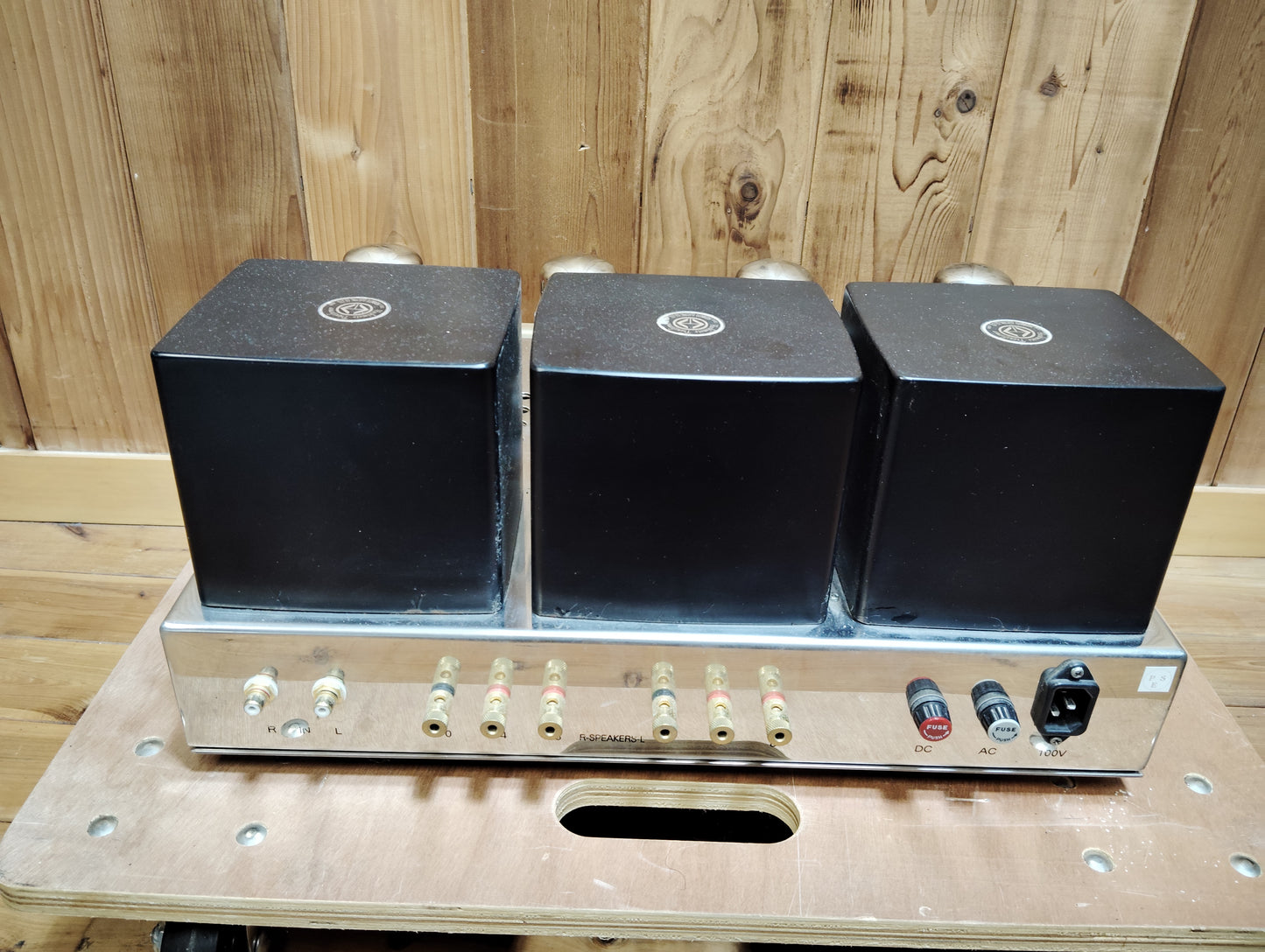 現状　ASTOR　アストロ電子企画　AS-KT88　真空管パワーアンプ   25110905