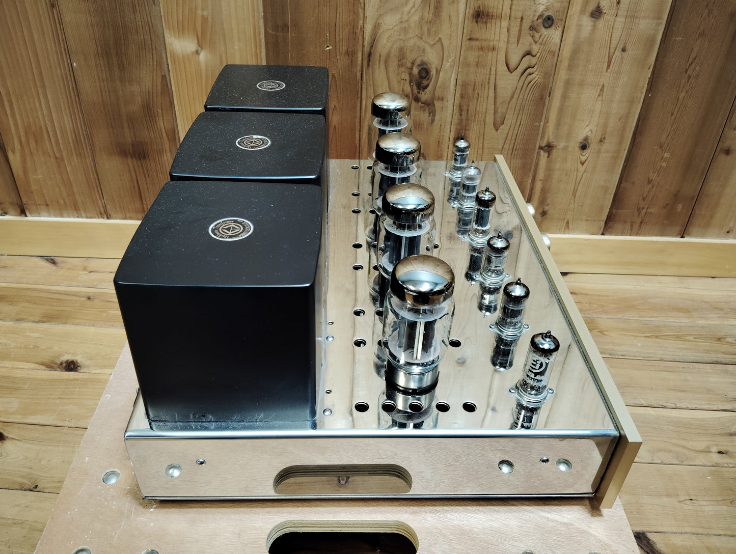 現状　ASTOR　アストロ電子企画　AS-KT88　真空管パワーアンプ   25110905