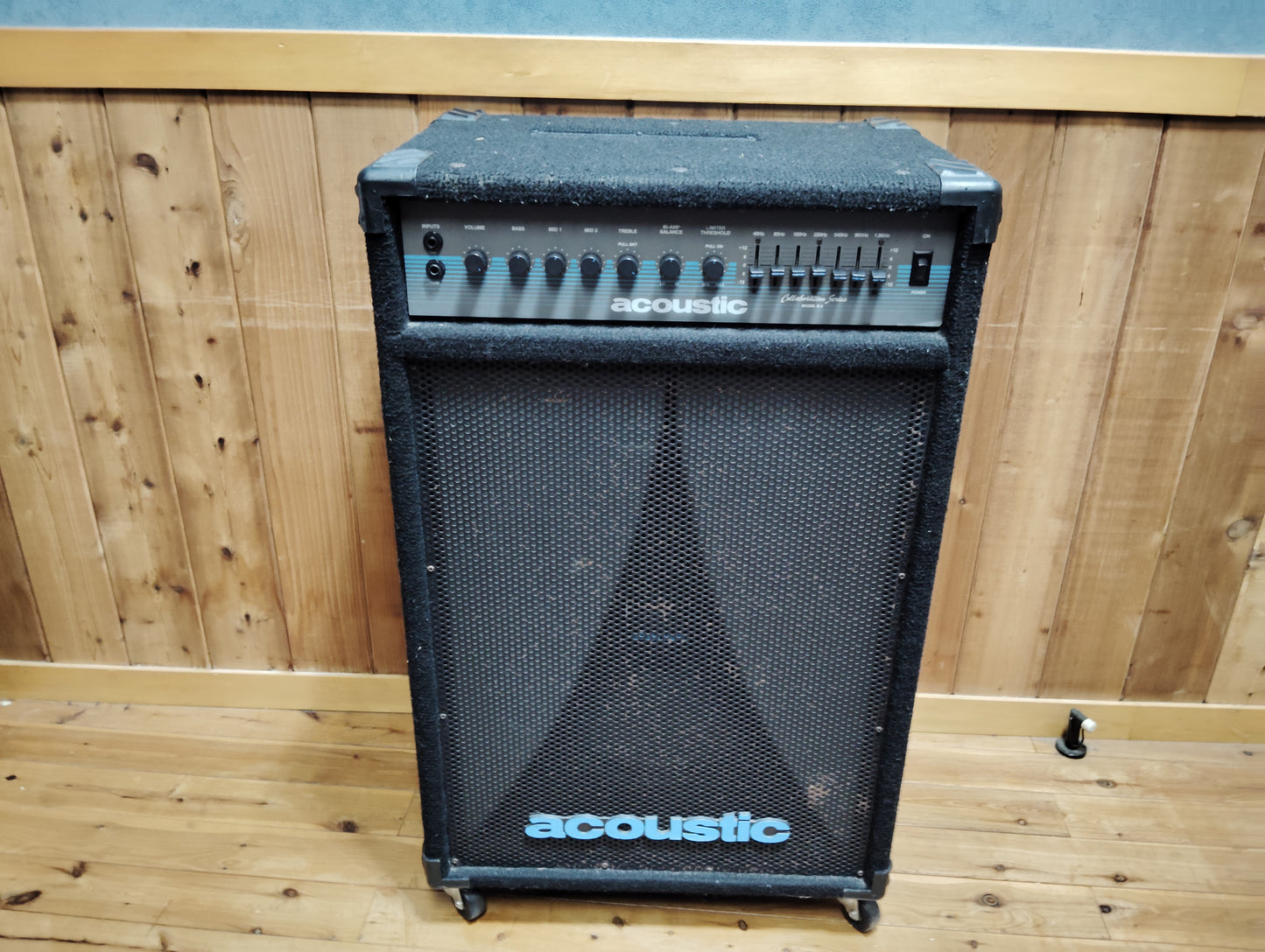 現状 acoustic アコースティック BC-2 ベースアンプ   25110907