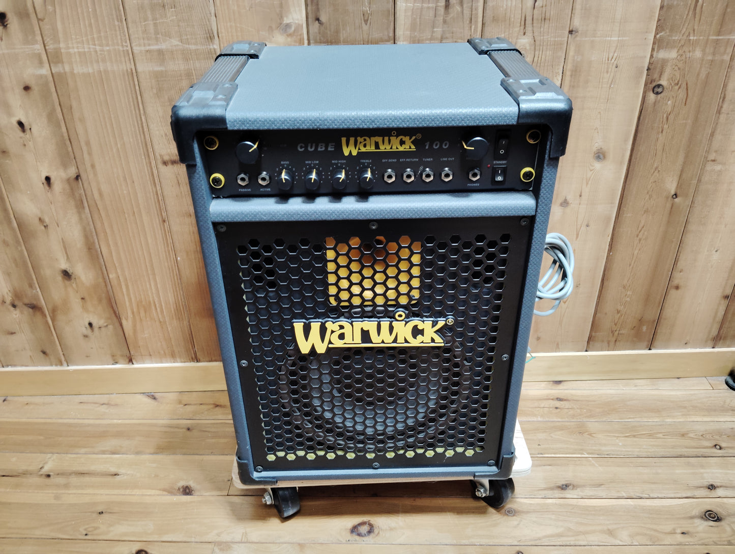 ジャンク warwick ワーウィック CUBE100 ベースアンプ   25110908