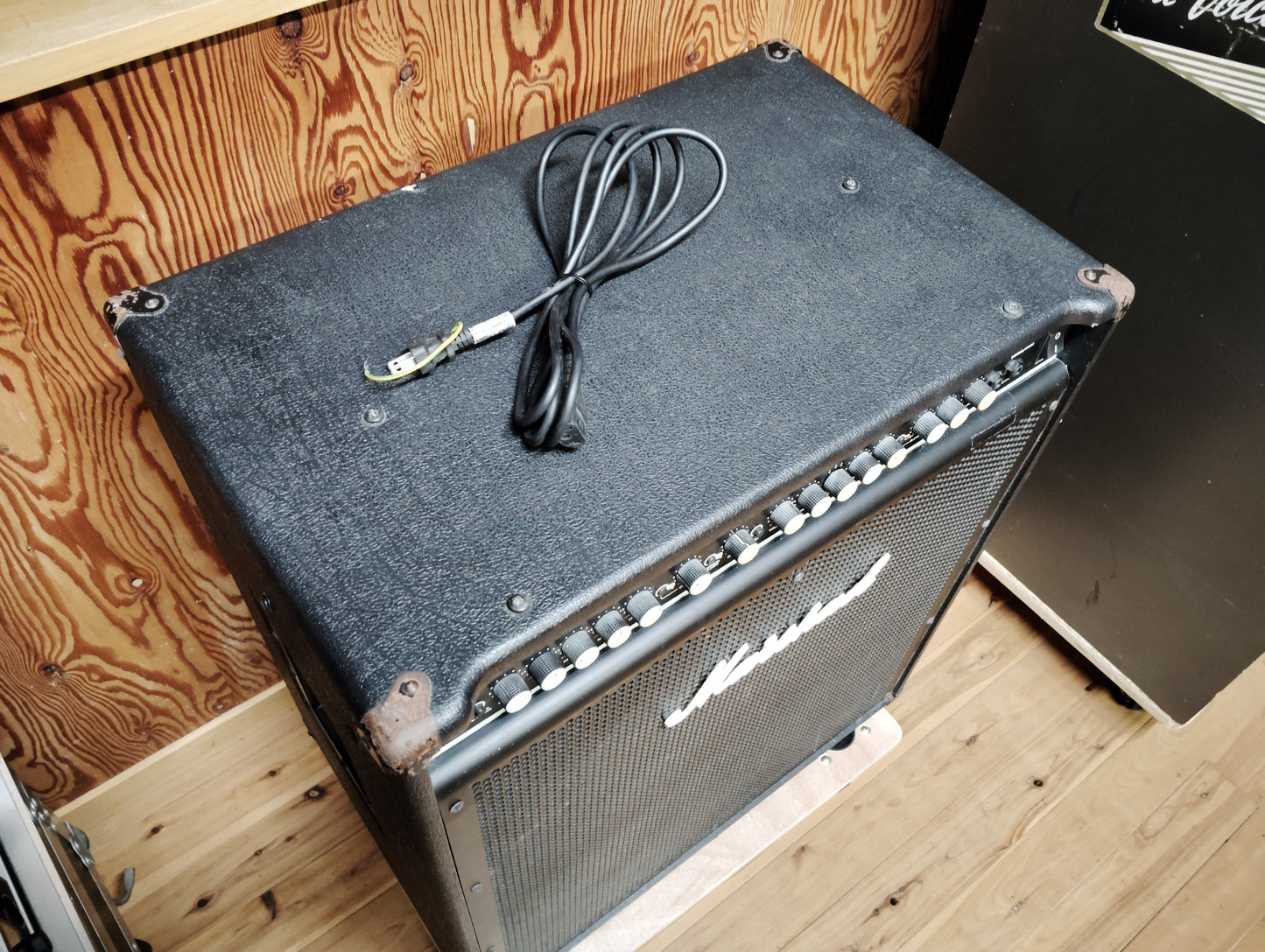 現状品　marshall　マーシャル　MB 4410　ベースアンプ   26052602