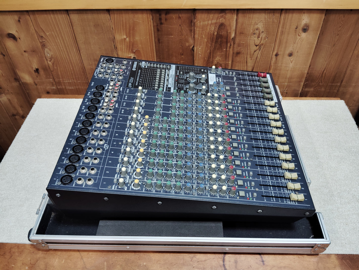 現状品　YAMAHA　ヤマハ　EMX5016CF　パワードミキサー   26060403