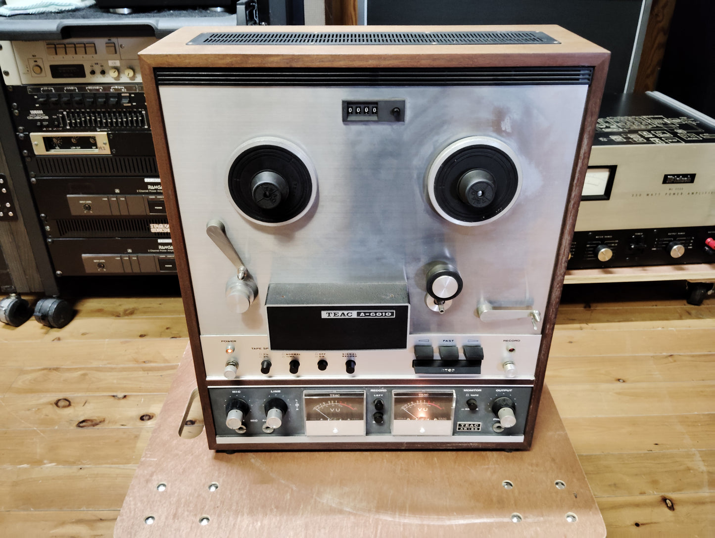 ジャンク　TEAC　ティアック　A-6010　オープンリールデッキ   26060811