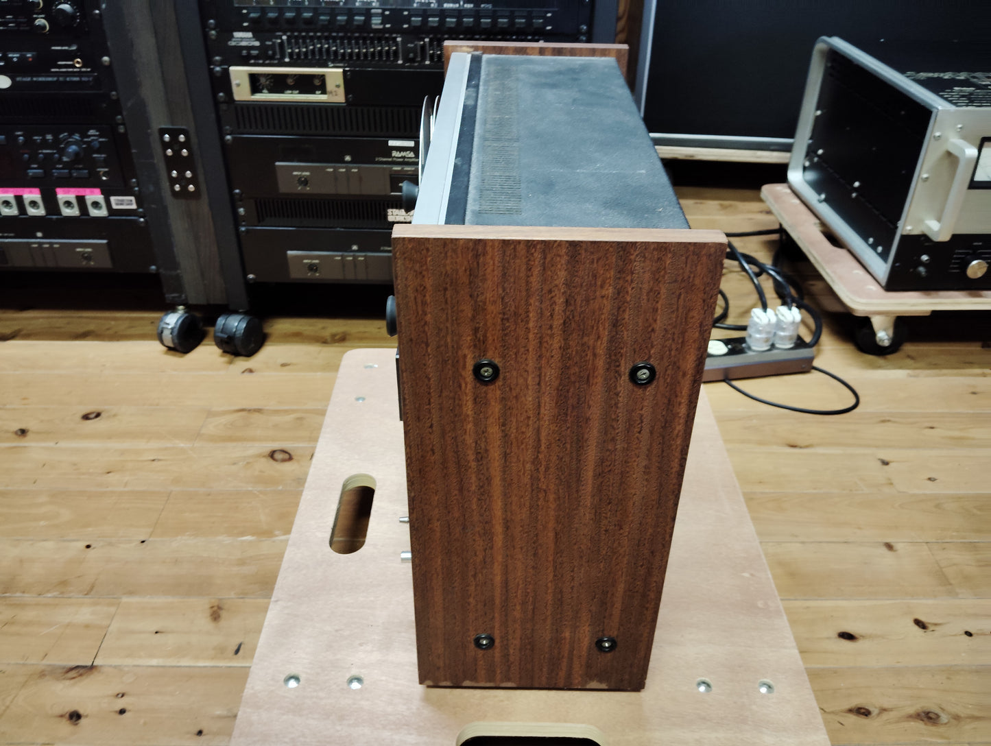 ジャンク　TEAC　ティアック　A-2500　オープンリールデッキ   26060808