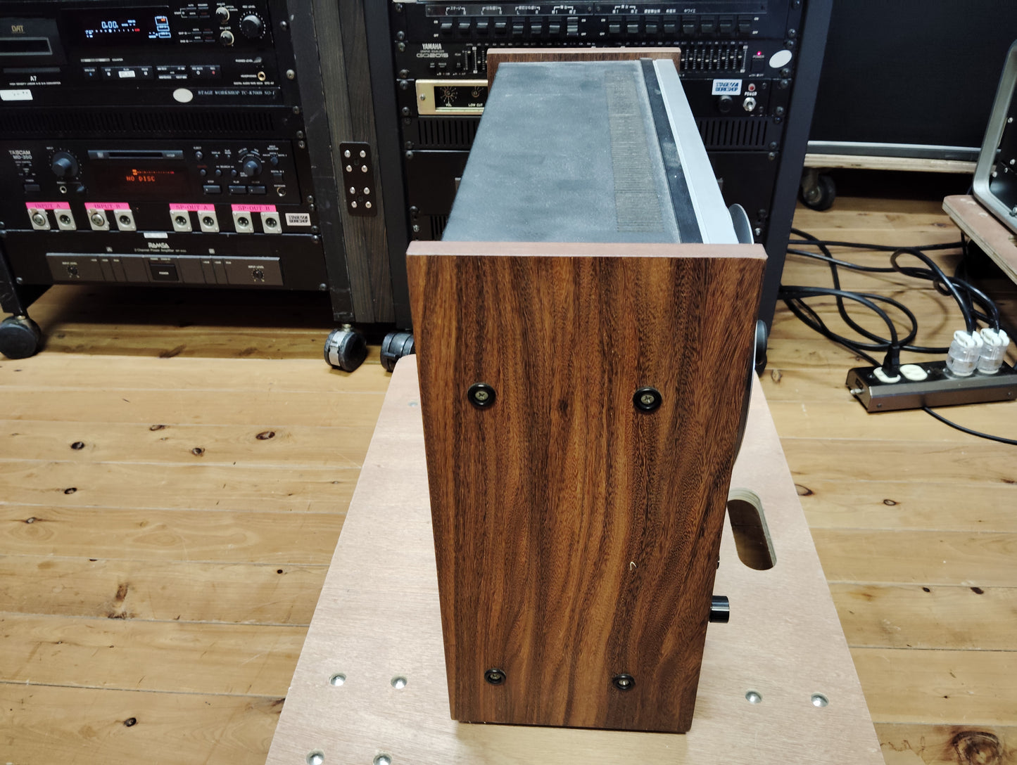 ジャンク　TEAC　ティアック　A-2500　オープンリールデッキ   26060808