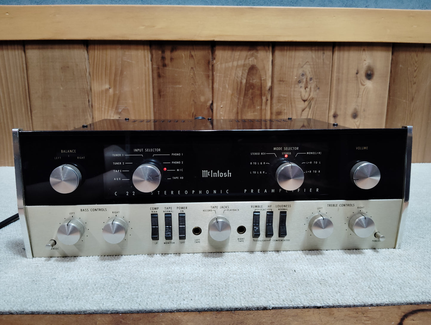 McIntosh　マッキントッシュ　C22　オリジナル　真空管プリアンプ　D26072909
