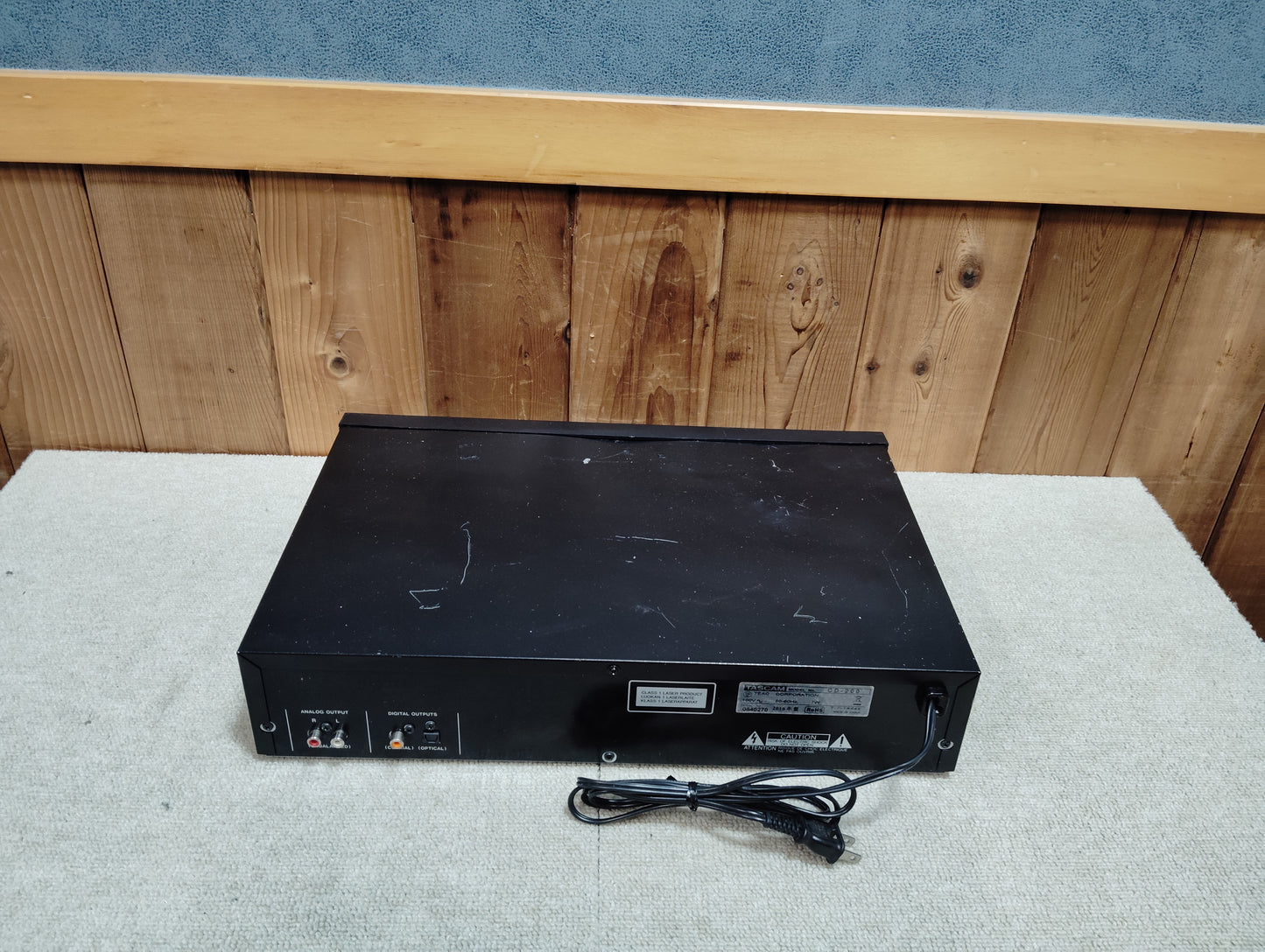 TASCAM　タスカム　CD-200　CDプレーヤー　D260703