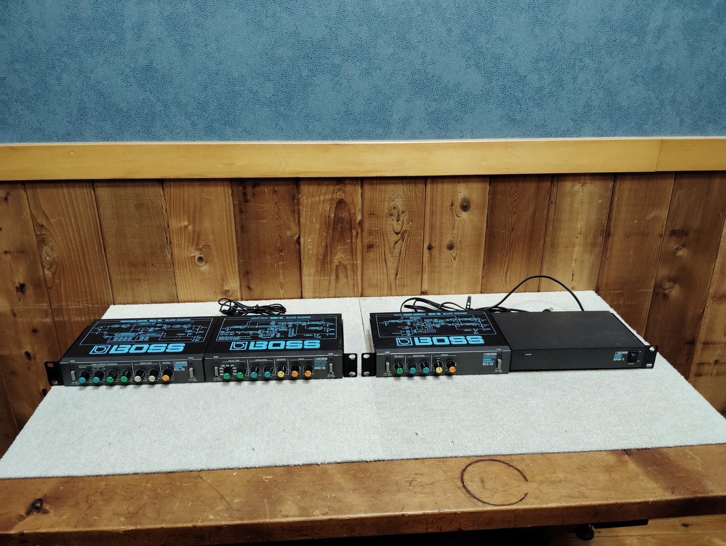 BOSS　ボス　RPW-7　RCE-10　RCL-10　RDD-10　エフェクター　パワーサプライ　計4台　D26072920