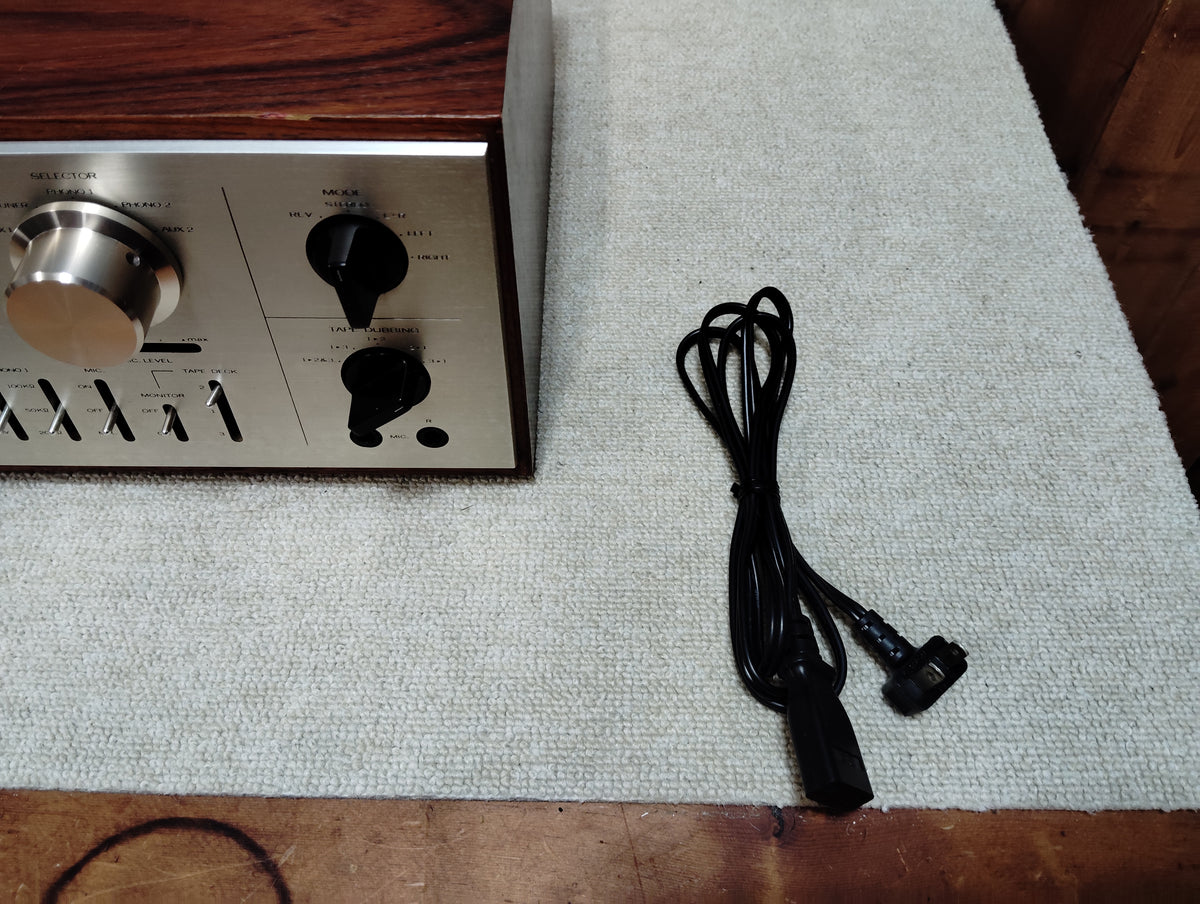 現状品　Luxkit　ラックスキット　A3400　プリアンプ　D26080815