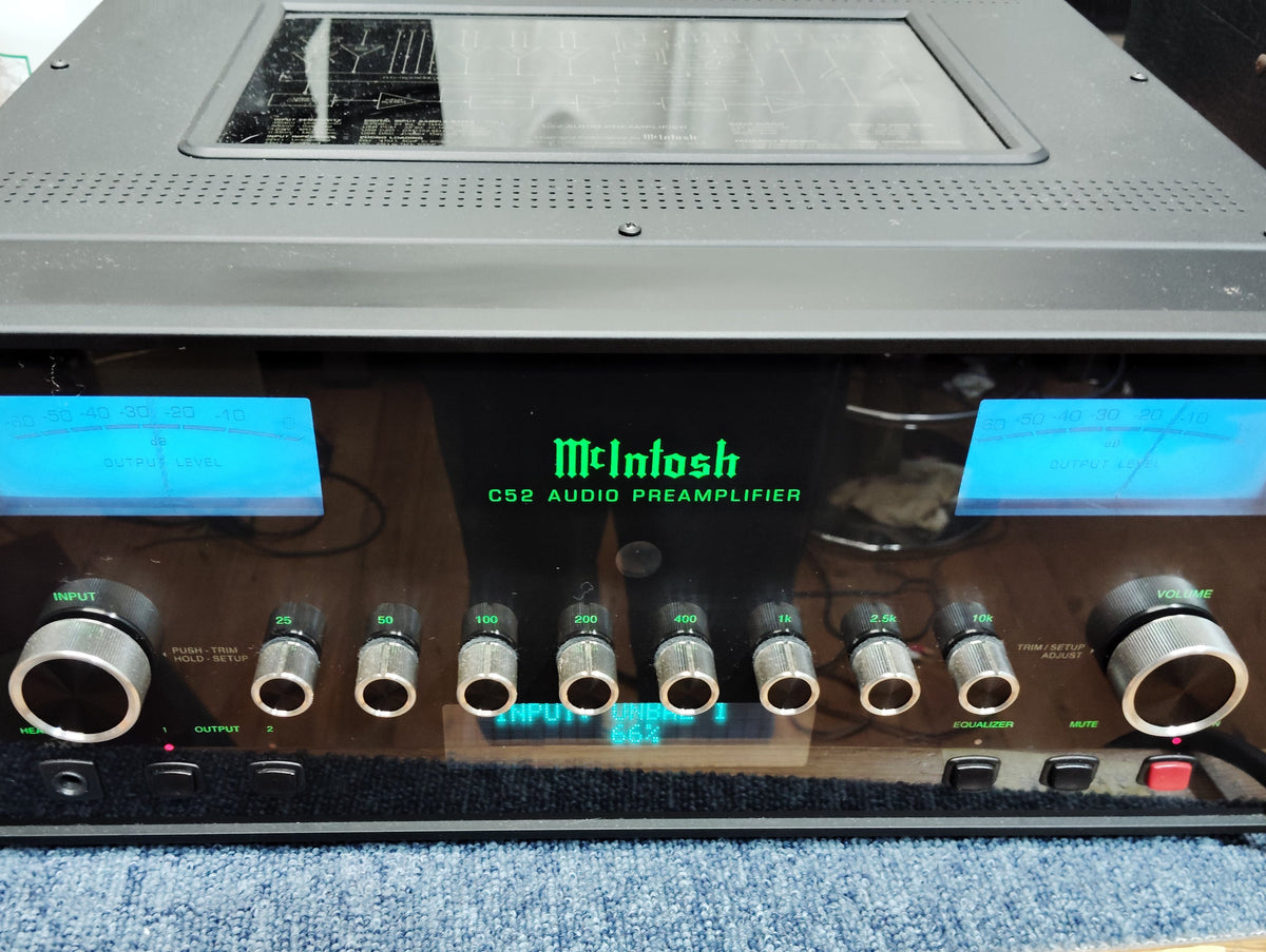 　現状品　Mcintosh　マッキントッシュ　C52　プリアンプ　D26080818