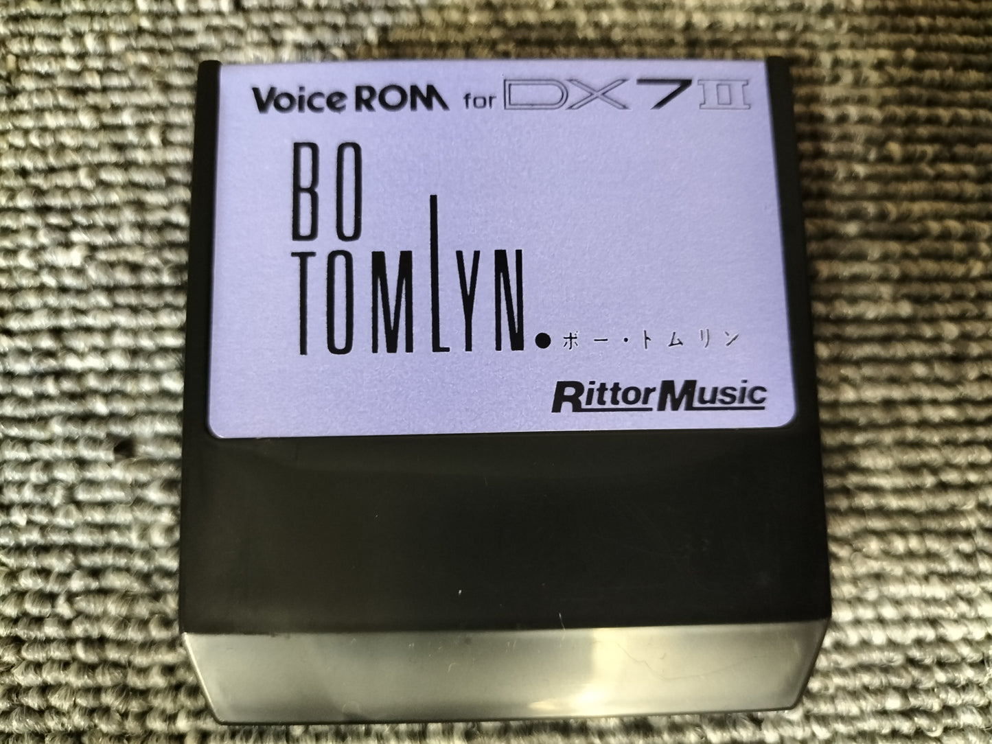 DX7IIカートリッジ　KV103　VoiceROM for DX7II　BO TOMLYN　DX7II用音源　ケース付き　O22071804