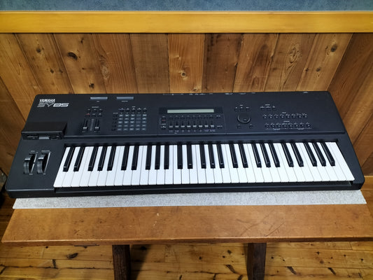 YAMAHA　ヤマハ　SY85　キーボード　シンセサイザー　22082303