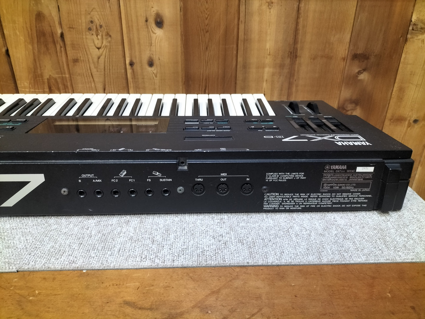 YAMAHA　ヤマハ　DX7II-D　シンセサイザー　  ソフトケース付き 23042001